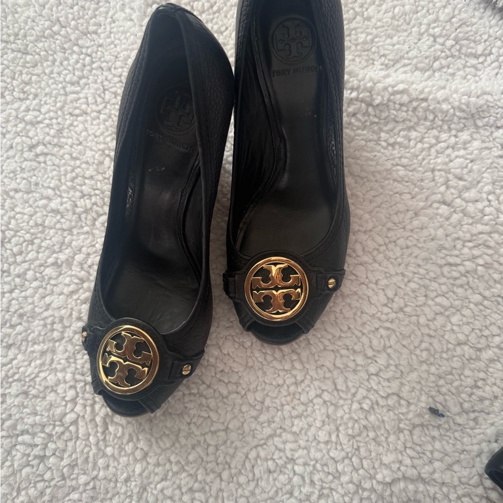 Tory Burch Black Leather Peep-Toe Heels with Gold Logo